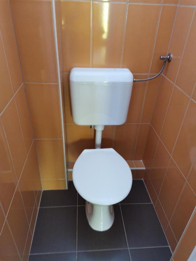 דירות בלטונללה Roland Apartman מראה חיצוני תמונה