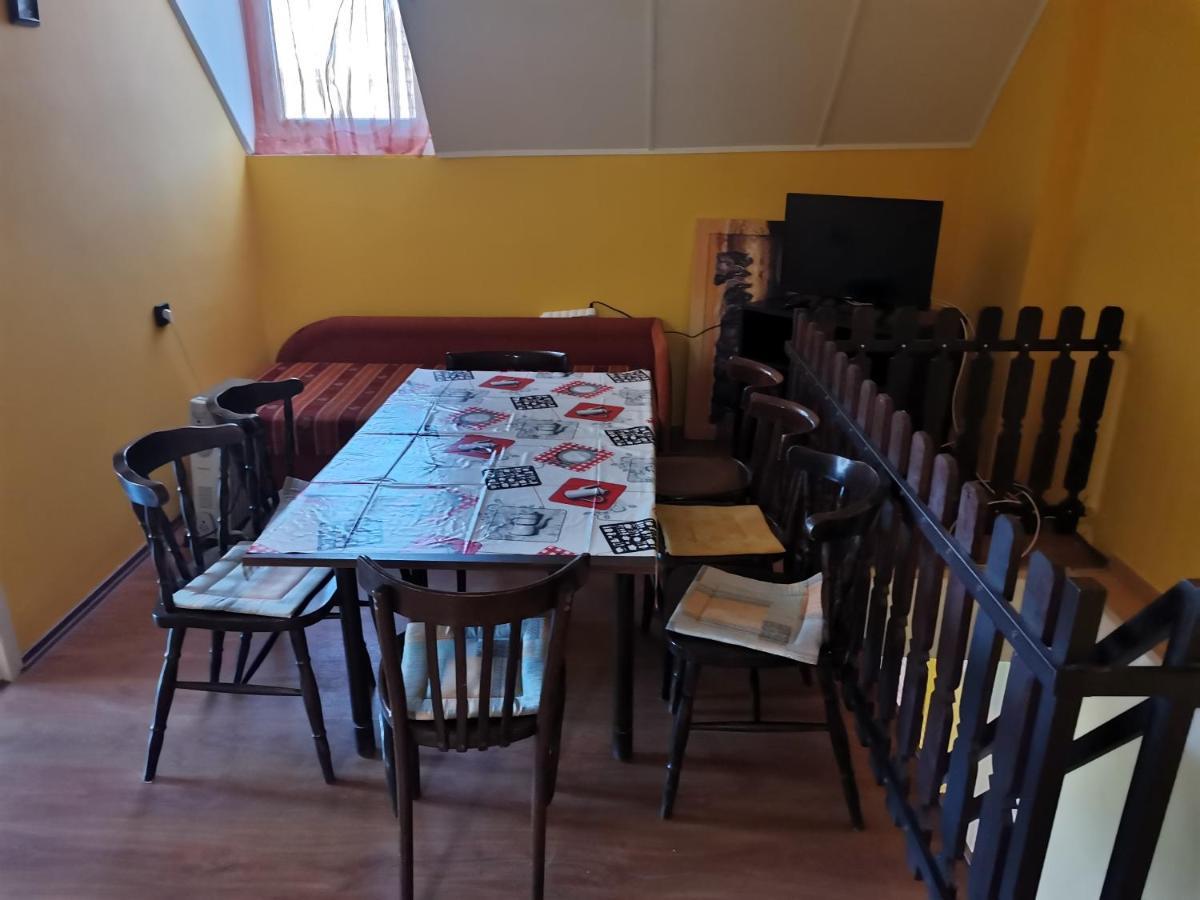 דירות בלטונללה Roland Apartman מראה חיצוני תמונה