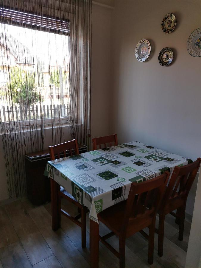 דירות בלטונללה Roland Apartman מראה חיצוני תמונה