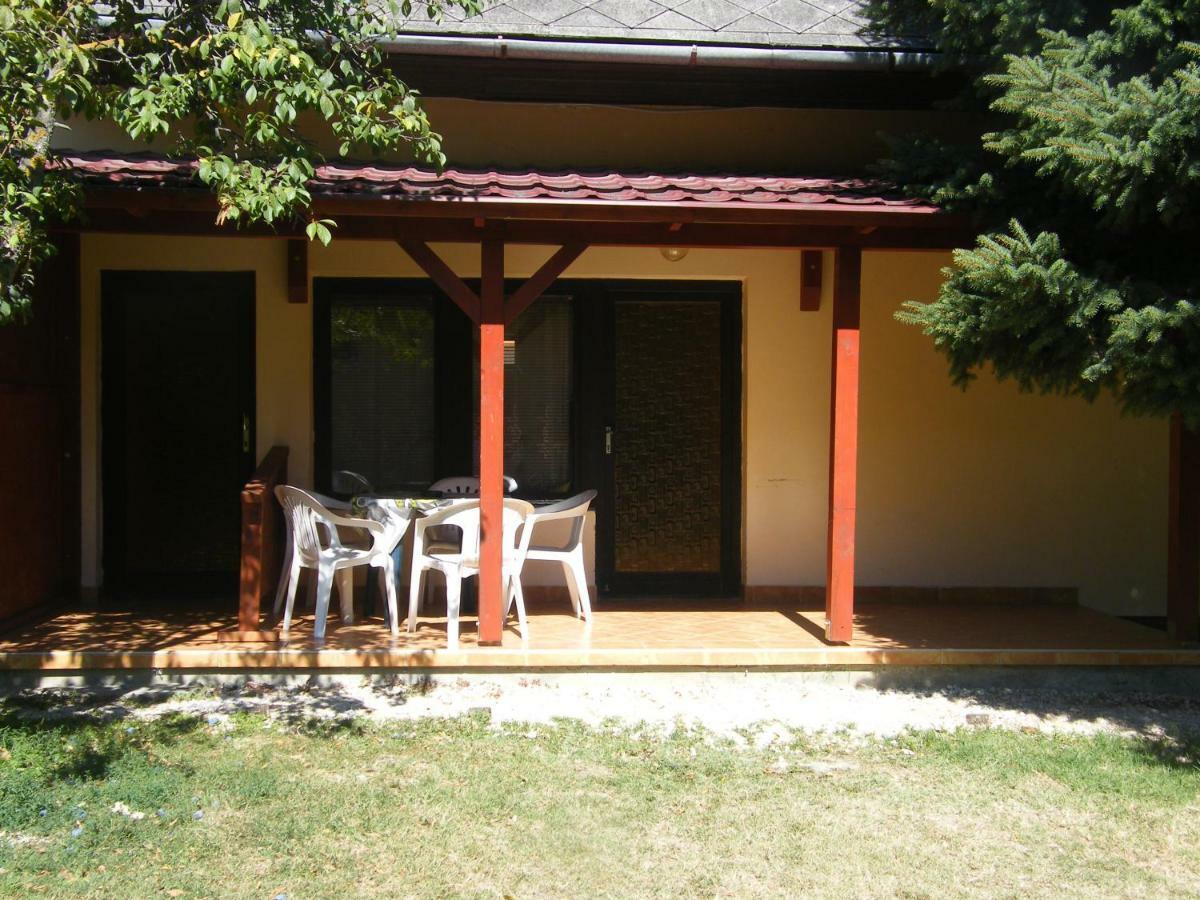 דירות בלטונללה Roland Apartman מראה חיצוני תמונה