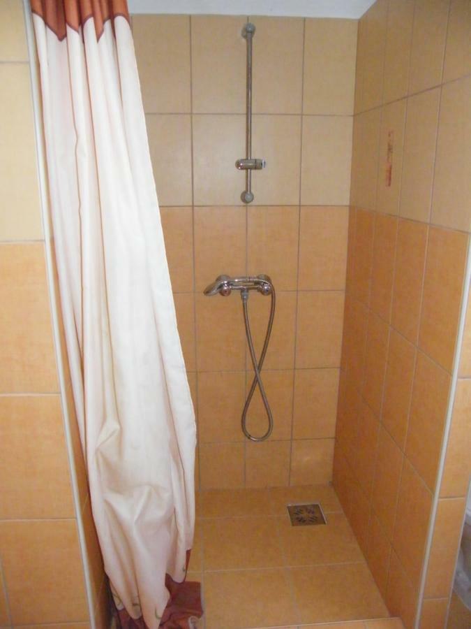 דירות בלטונללה Roland Apartman מראה חיצוני תמונה