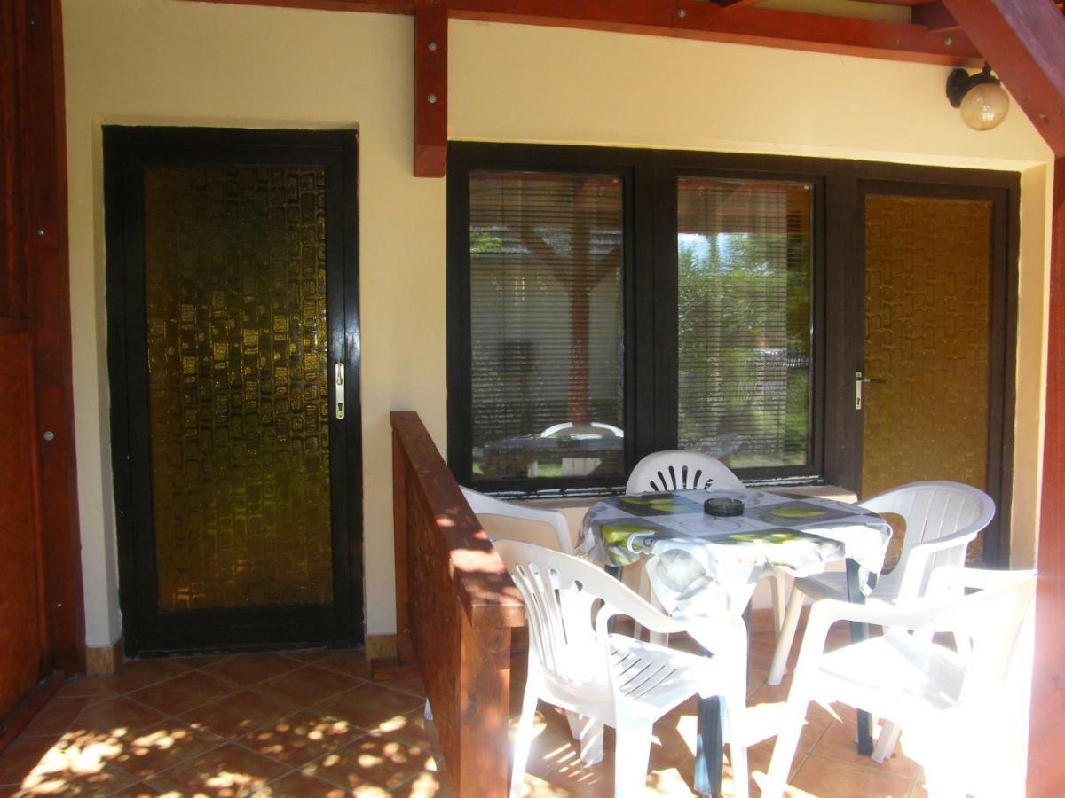 דירות בלטונללה Roland Apartman מראה חיצוני תמונה